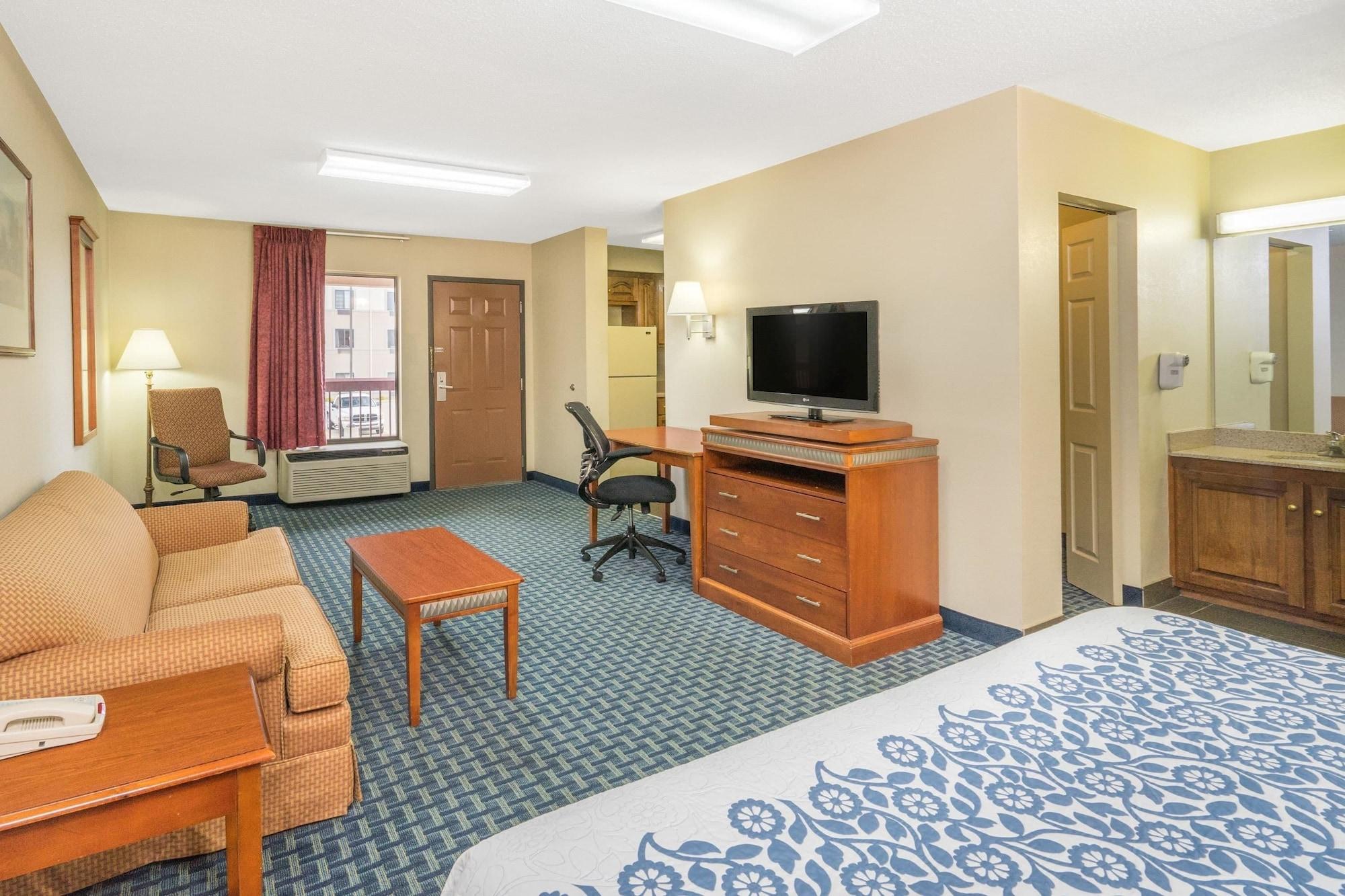 Days Inn By Wyndham Oak Grove/Ft. Campbell Esterno foto